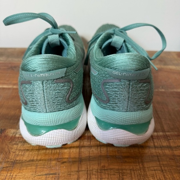 Asics Gel Nimbus 24 Green Athletic Shoes, Women’s 7.5 wide - Picture 4 of 9